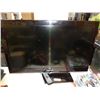 Image 1 : Samsung LCD TV 32" works with remote