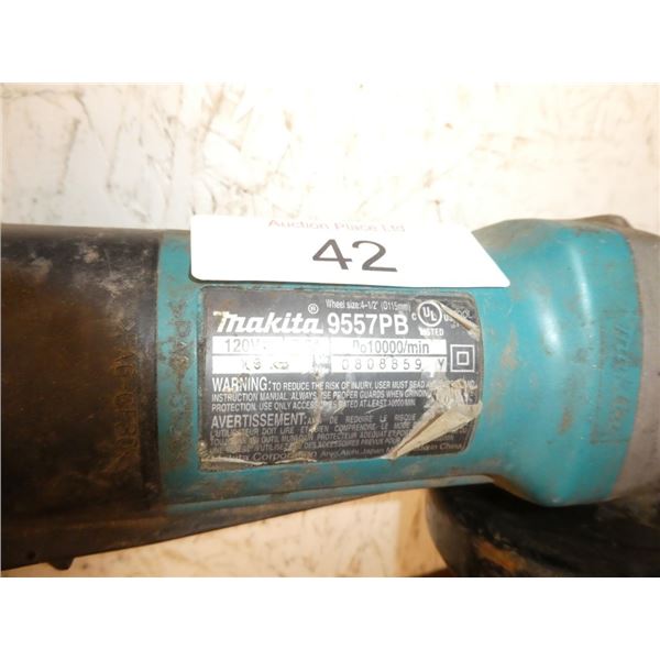 Makita 4.5" angle grinder works
