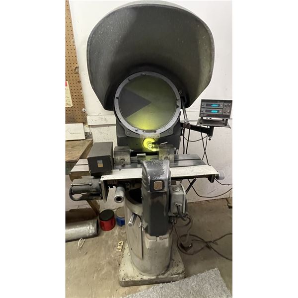 J&L Optical Comparator w/ Acu-Rite DRO