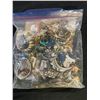 Image 2 : BAG OF MISC JEWELRY