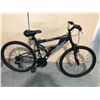 Image 2 : BLACK/DARK GREY HYPER BEAR MOUNTAIN FULL SUSPENSION 21 SPEED MOUNTAIN BIKE