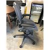 Image 2 : HERMAN MILLER AERON GRAPHITE FULL ADJUSTABLE TASK CHAIR (SIZE B) RETAIL PRICE $2,080 CAN