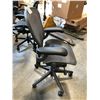 Image 2 : HERMAN MILLER AERON GRAPHITE FULL ADJUSTABLE TASK CHAIR (SIZE B) RETAIL PRICE $2,525 CAN