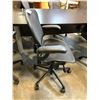 Image 2 : HERMAN MILLER AERON BLACK FULL ADJUSTABLE TASK CHAIR (SIZE B) RETAIL PRICE $2,525 CAN