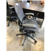 Image 2 : HERMAN MILLER AERON BLACK FULL ADJUSTABLE TASK CHAIR (SIZE B) RETAIL PRICE $2,525 CAN