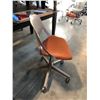 Image 2 : HERMAN MILLER ZEPH BEIGE / ORANGE SWIVEL MULTI-PURPOSE TASK CHAIR