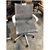 Image 1 : HERMAN MILLER SETU GREY RETAIL $1045.00 CAN