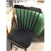 Image 2 : TON BLACK SPINDLE BACK SIDE CHAIR