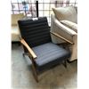 Image 2 : GREY/DARK OAK FABRIC ACCENT ARMCHAIR