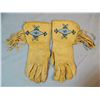 Image 1 : Beaded deerskin gauntlets w/rolling block design