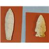 Image 3 : (14) Assorted stone points, 1 - 3 ½" & (2) Jade stone carvings, 1" and 2"