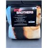 Image 2 : Step Brothers Rashel Throw Blanket (50in x 60in)