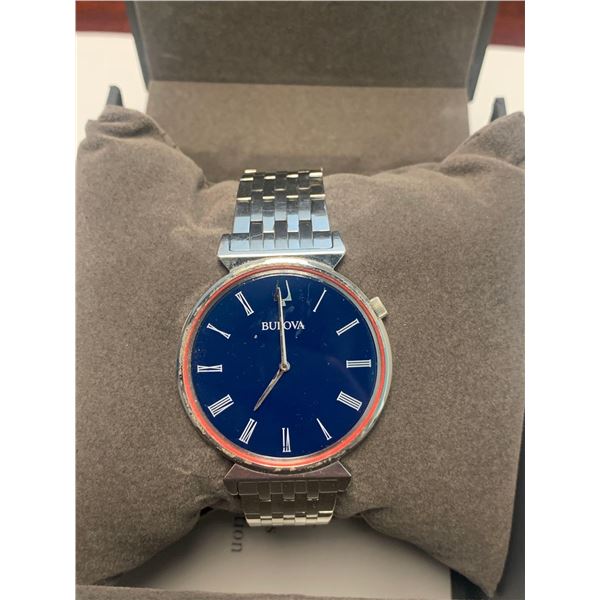 Mens Bulova Wrist Watch (no glass on watch face)
