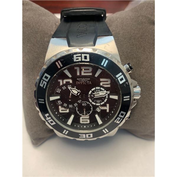 Invicta Mens Wrist Watch (strap broken see photo)