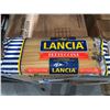 Image 2 : CASE LOT Lancia Fettuccine Pasta 12 x 900g