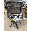 Image 3 : Bayside Mesh Office Chair See Pictures for Damage