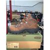 Image 2 : Keen Women's Pyrenees Syrup Size 8.5 all-leather European hiking boot w/ waterproof/breathable techn