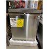 Image 1 : LG LDP6810SS Dishwasher, 24" Exterior Width, 44 dB Decibel Level, Fully Integrated, Stainless Steel 