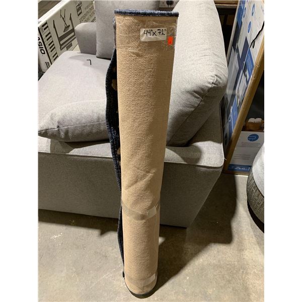 44x72" Blue & White Design Area Rug