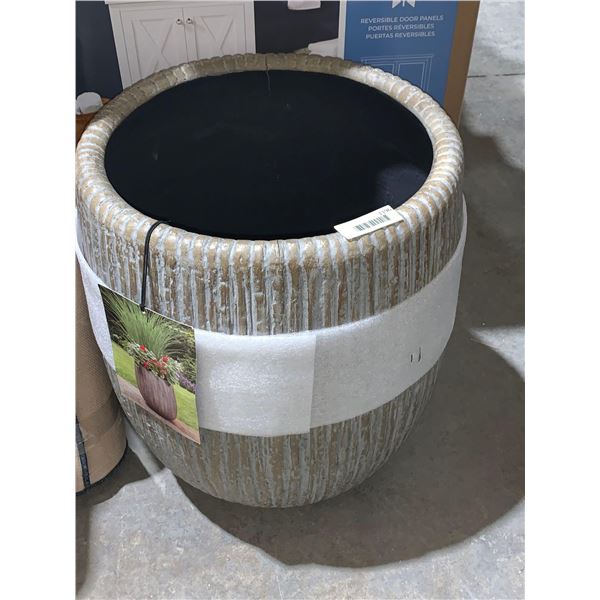 XL Outdoor Planter