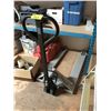 Image 2 : TOTALIFT B2000 ECONOMY 2000KG INDUSTRIAL PALLET JACK