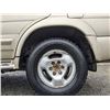 Image 25 : A6 --  1998 INFINITI QX4 4X4 SUV, 254,065 KMS