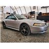 Image 17 : B6 --  2000 FORD MUSTANG CONVERTIBLE, Silver, 220845 KM