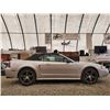 Image 23 : B6 --  2000 FORD MUSTANG CONVERTIBLE, Silver, 220845 KM