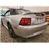 Image 38 : B6 --  2000 FORD MUSTANG CONVERTIBLE, Silver, 220845 KM