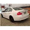 Image 24 : C2 --  2006 BMW 325I , White, 178648 KM