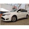 Image 1 : D3 --  2017 CHRYLSER PACIFICA TOURING L , White, 185517 KM