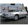 Image 2 : D5 --  2007 LINCOLN TOWN CAR SIGNATURE LIMITED , Silver, 123,501 MILES KM