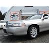 Image 41 : D5 --  2007 LINCOLN TOWN CAR SIGNATURE LIMITED , Silver, 123,501 MILES KM