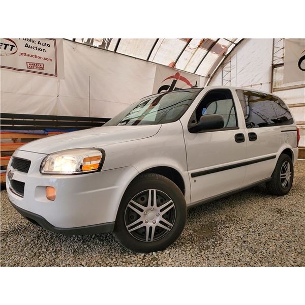 E2 --  2009 CHEVROLET UPLANDER LS, White, 182571 KM