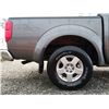 Image 37 : F3 --  2008 NISSAN FRONTIER CREW CAB 4X4, Grey, 195,045 Miles