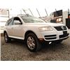 Image 8 : A12 --  2006 VW TOUAREG 4X4, White, 253726 KM