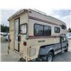 Image 17 : 0F  --  1986 VANGUARD 10' CAMPER