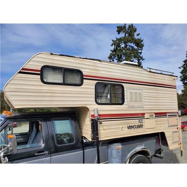 0F  --  1986 VANGUARD 10' CAMPER