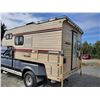 Image 26 : 0F  --  1986 VANGUARD 10' CAMPER