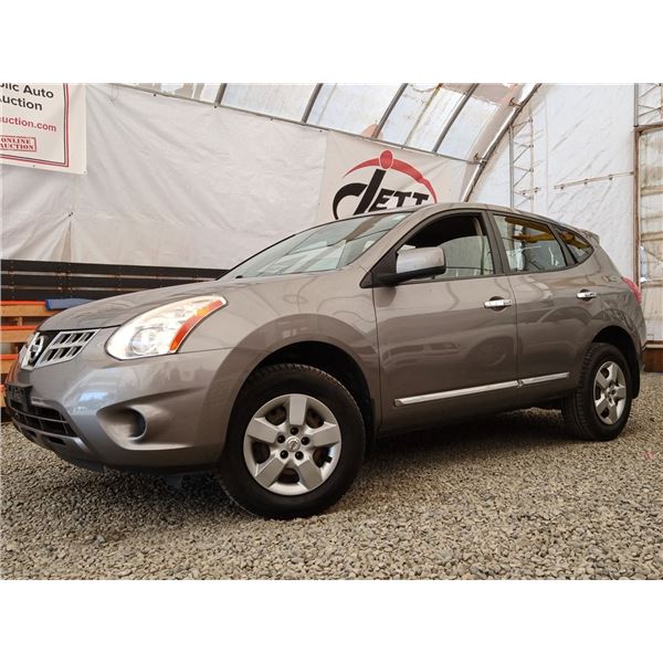 C6 --  2012 NISSAN ROGUE S , Grey, 207918 KM