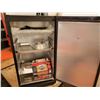 Image 2 : Bradley Smoker & Colman Stove