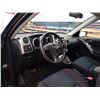 Image 75 : H2 --  2005 TOYOTA COROLLA MATRIX XR, Grey, 161346 KM