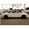 Image 10 : A4 --  2001 FORD TAURUS SE, White, 213213 KM   "NO RESERVE"