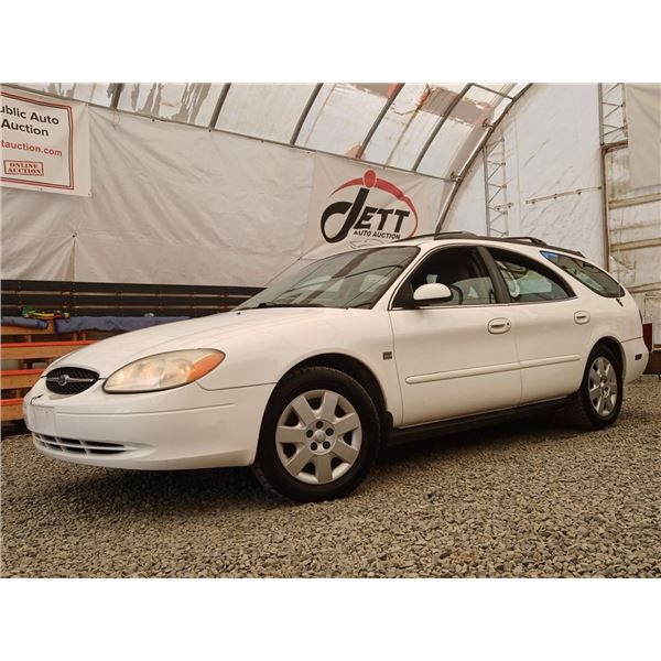 A4 --  2001 FORD TAURUS SE, White, 213213 KM    NO RESERVE 