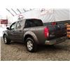 Image 19 : F3 --  2008 NISSAN FRONTIER CREW CAB 4X4, Grey, 195,045 Miles