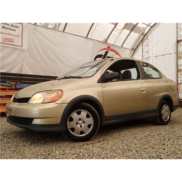 A8 --  2001 TOYOTA ECHO , Green, 76404 MILES