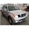 Image 8 : E4 --  2007 NISSAN PATHFINDER LE 4X4, White, 161988 MILES