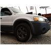 Image 37 : D6 --  2005 FORD ESCAPE XLT AWD, White, 128547 KM