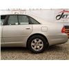 Image 26 : A2 --  2002 TOYOTA AVALON XL, Grey, 326000 KM