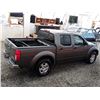 Image 12 : F3 --  2008 NISSAN FRONTIER CREW CAB 4X4, Grey, 195,045 Miles